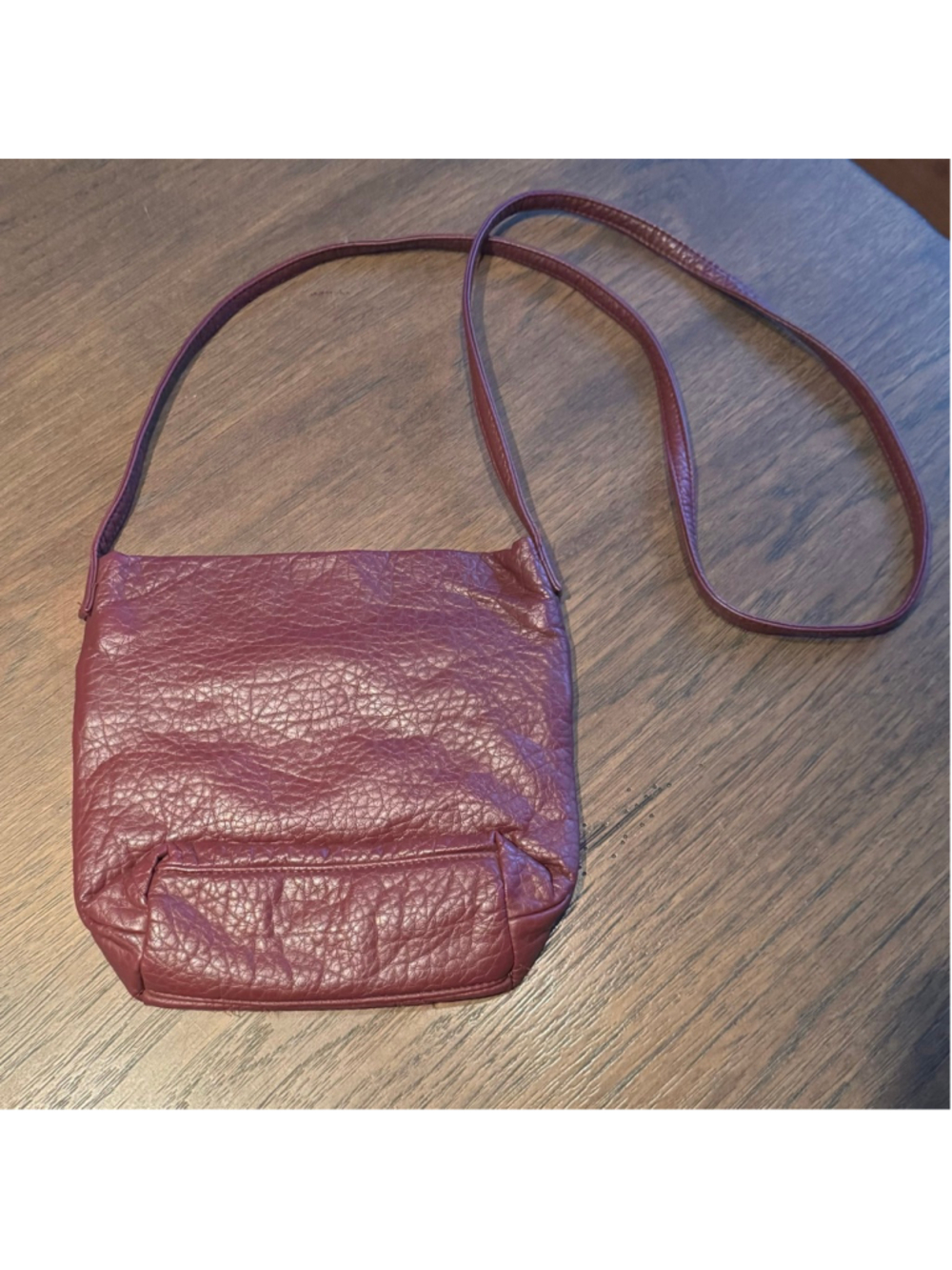 Vans Quilted Studded Crossbody Bag – Burgundy - Picture 2 of 2